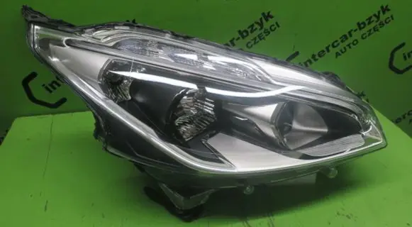 Peugeot 208 Headlight/headlamp