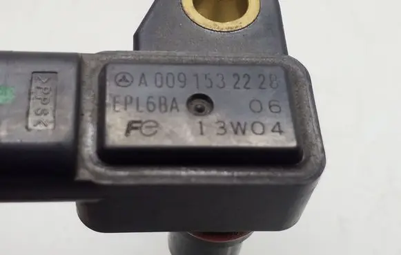 Mercedes-Benz CLA C117 X117 W117 Air pressure sensor A0091532228