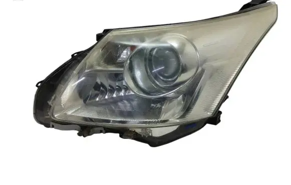 Toyota Avensis T270 Headlight/headlamp 8116605310 8596751050 3900078258