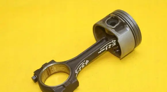 Volkswagen Beetle 1302 Piston with connecting rod