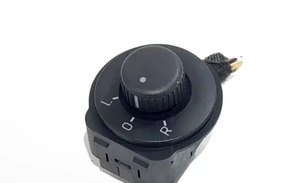 Seat Toledo IV (NH) Wing mirror switch 6JB959565A