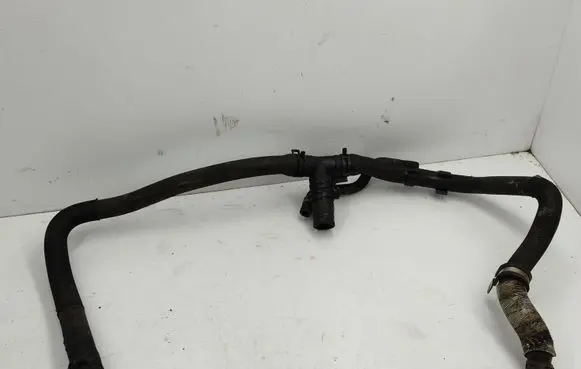 Land Rover Discovery 3 - LR3 Engine coolant pipe/hose