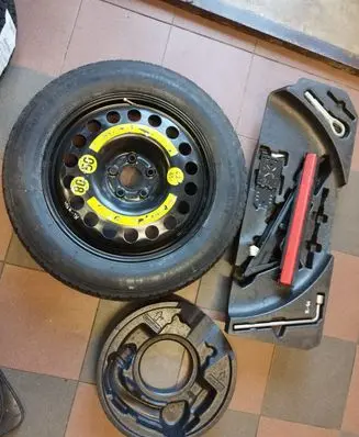 Mercedes-Benz ML W164 R18 spare wheel 