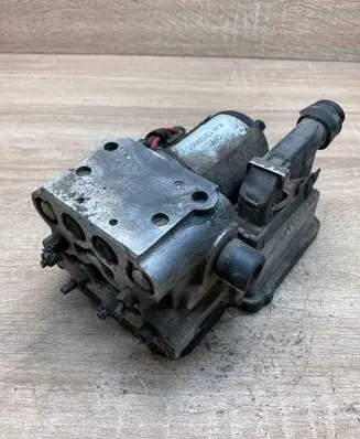 Opel Vectra B ABS Pump 13040101 13039901 WithPlug