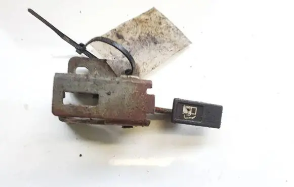 Honda FR-V Fuel tank opening switch 