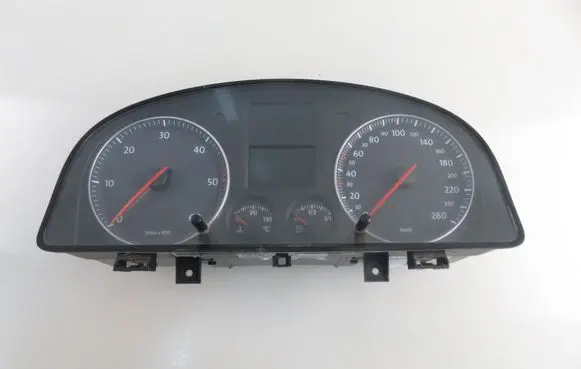 Speedometer (instrument cluster)