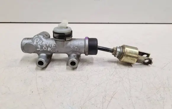Toyota Previa (XR30, XR40) II Clutch master cylinder