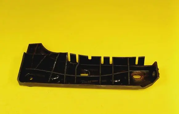 Audi A6 S6 C5 4B Front bumper mounting bracket 4B0807283B