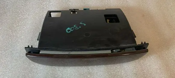Mercedes-Benz S W220 Ashtray (front) 2208100830