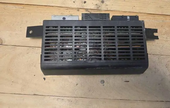 BMW 5 E39 Light module LCM 8386209
