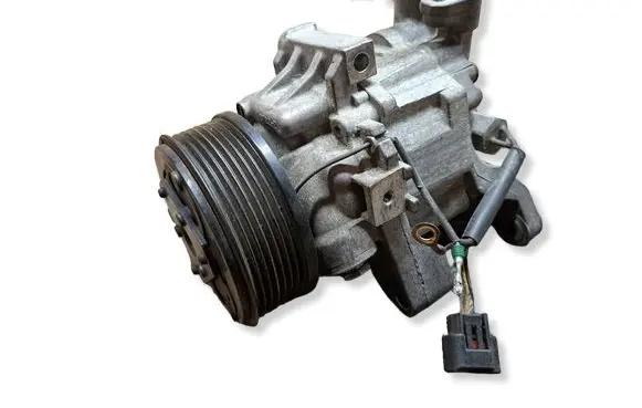 Subaru Forester SH Air conditioning (A/C) compressor (pump) 73111SC001