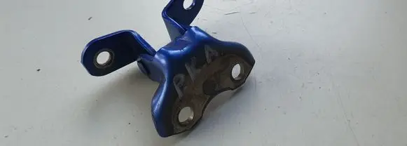 Toyota Yaris Front door lower hinge 