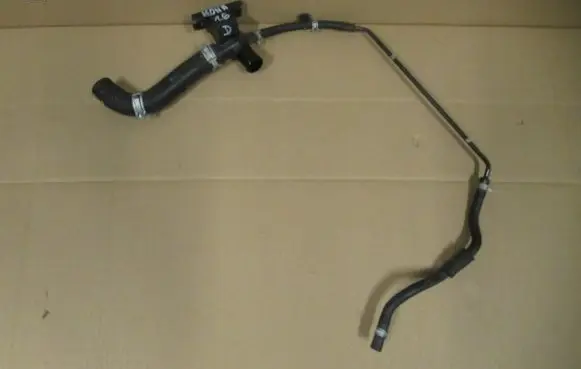 Hyundai Kona I Engine coolant pipe/hose 25411J900