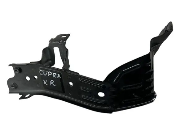 Seat Leon IV Fender mounting bracket 5FA821168