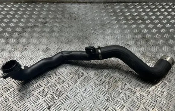 Intercooler hose/pipe