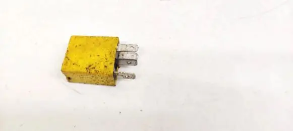 Opel Combo C Other relay 24433728