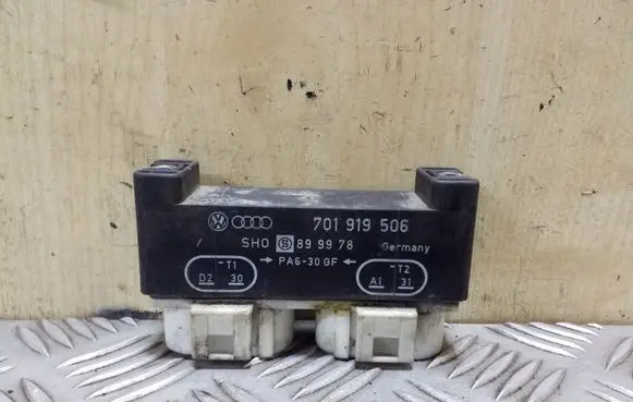 Volkswagen Transporter - Caravelle T4 Coolant fan relay 701919506 899978000