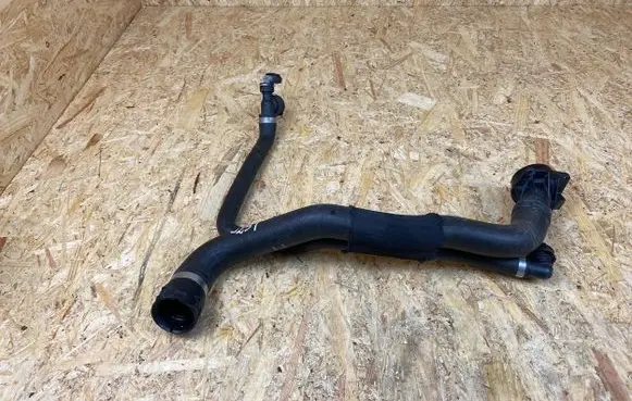 Mercedes-Benz Vito Viano W447 Engine coolant pipe/hose A4475015200