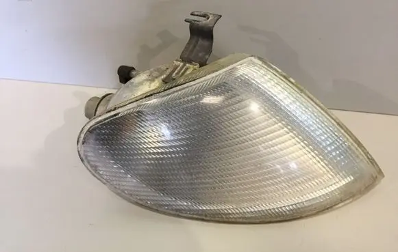 Front indicator light
