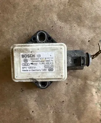 Audi A6 S6 C5 4B ESP acceleration yaw rate sensor 8E0907637B