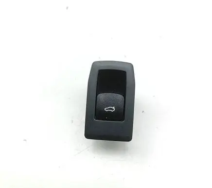 BMW 3 G20 G21 Tailgate/boot open switch button 7948786
