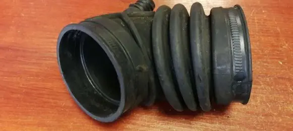 BMW 3 E46 Air intake hose/pipe 1437355