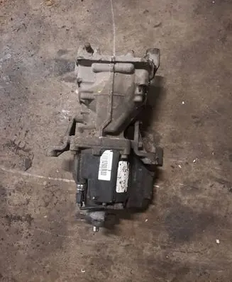 Hyundai Santa Fe Rear differential EEH210079 EEH210039