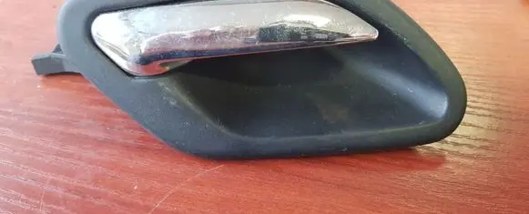 BMW 7 E38 Front door interior handle 8226050