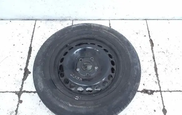 Volkswagen PASSAT B5 R15 spare wheel 8D0601027