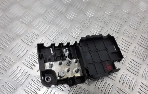 Audi Q5 SQ5 Positive wiring loom 8K0937517