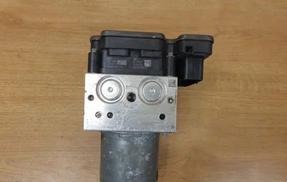 Subaru Forester SJ ABS Pump 27536SG300 0265956132