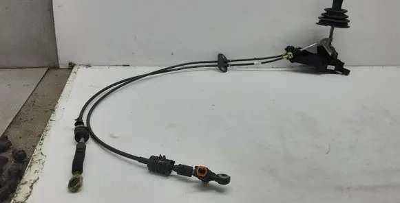 Ford Fiesta Gear shifter/selector 2S6R7C453