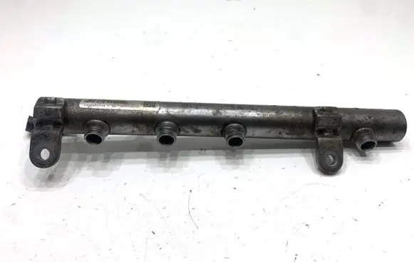 Mercedes-Benz CLS C218 X218 Fuel main line pipe A6420703395