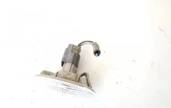 Mazda 3 I Front fender indicator light p2829