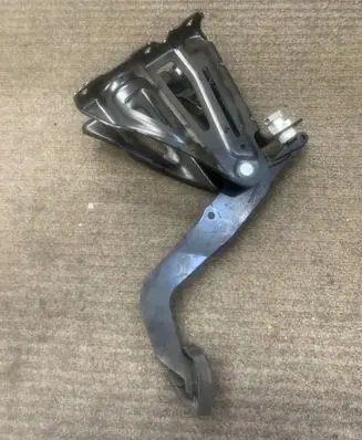 Mercedes-Benz Sprinter W906 Brake pedal A2012920082