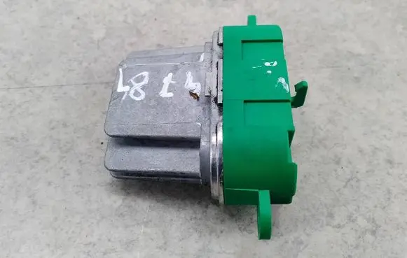 Renault Espace IV Heater blower motor/fan resistor 52492365