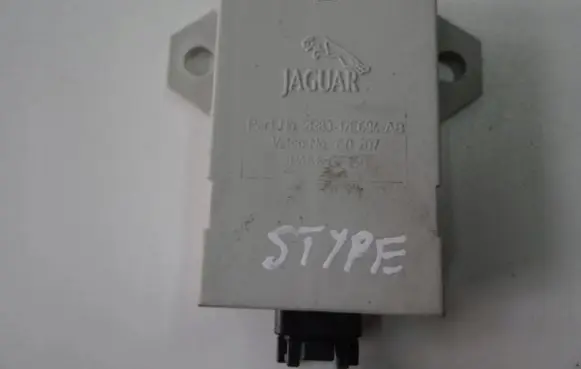 Jaguar S-Type Other control units/modules 2R8317E694AB