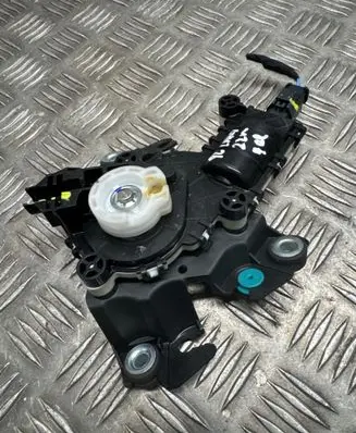 Opel Grandland X Tailgate/trunk/boot lift motor 9687233280