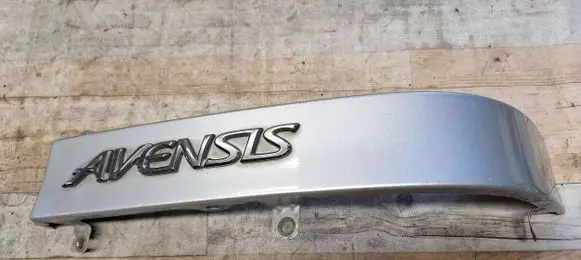 Toyota Avensis T220 Rear fender molding trim 