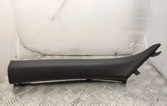 BMW M4 F82 F83 (A) pillar trim 7328739