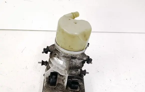 Volvo S60 Power steering pump 31387595