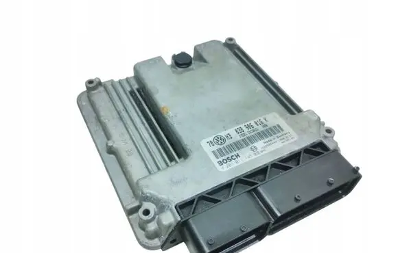 Volkswagen PASSAT B5 Engine control unit/module 038906016K 0281011145