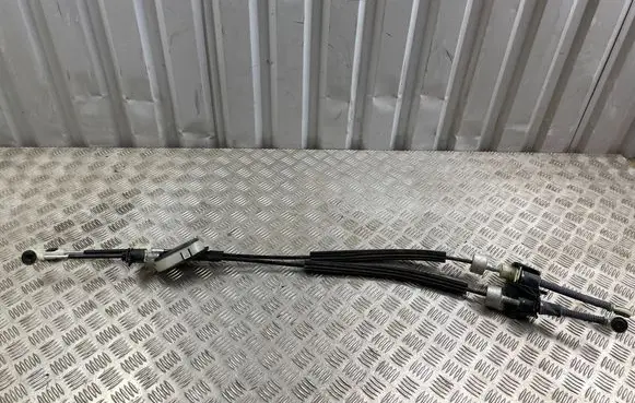 Nissan Qashqai J12 Gear shift cable linkage 