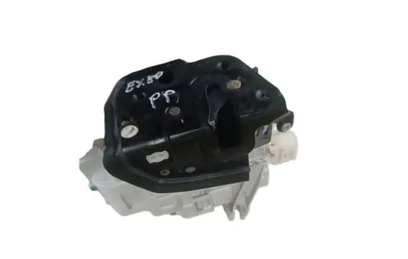 Seat Exeo (3R) Front door lock