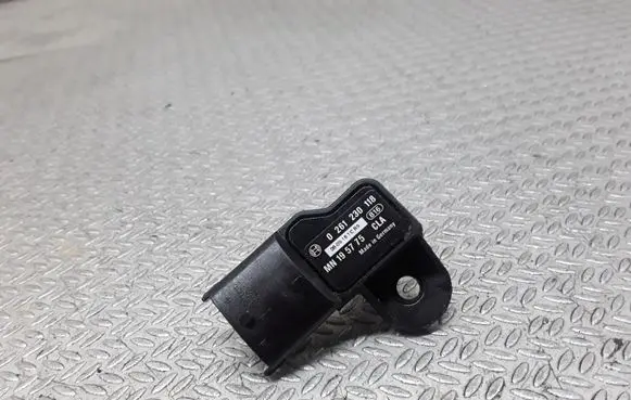 Mitsubishi Colt Air pressure sensor 0261230118