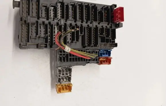 Volkswagen Transporter - Caravelle T4 Fuse box set 357937039