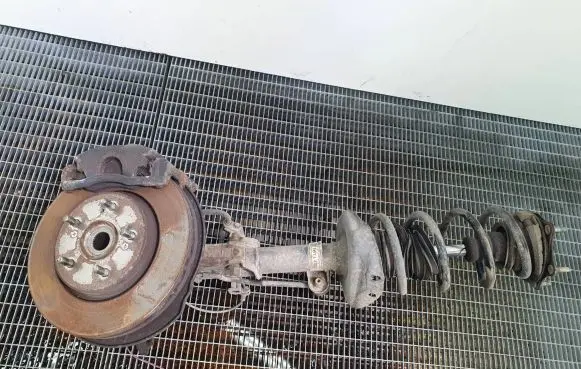 Honda CR-V Front shock absorber/damper