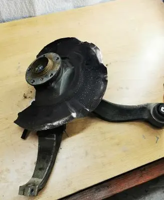 BMW 7 F01 F02 F03 F04 Front wheel hub spindle knuckle