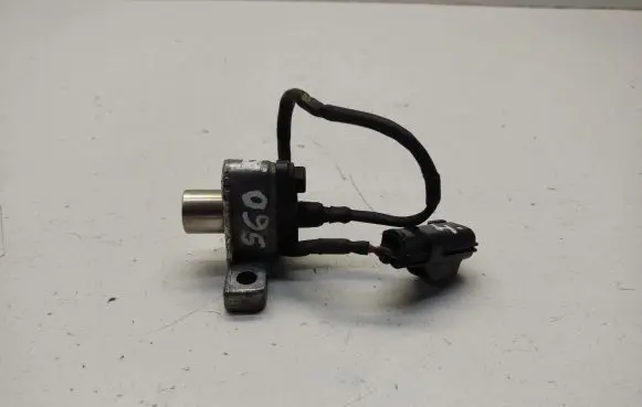 Volvo S60 Crankshaft position sensor 1275599 0296000650 1275789