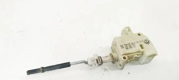 Volkswagen Golf IV Central locking motor 1J0810773 3B0959782